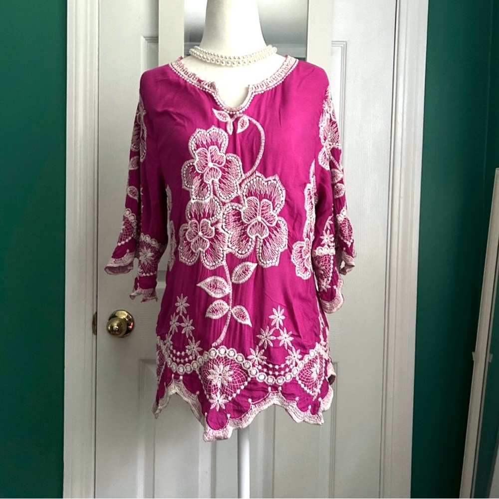 Solitaire Fuchsia Pink/Cream Embroidered Boho Top S